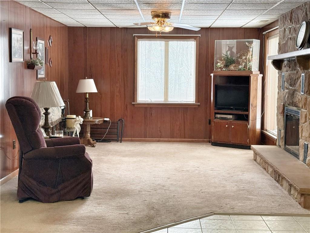187 Wolf Run Road Freedom, PA 15042 - Photo 18 of 33 Liv/Family area