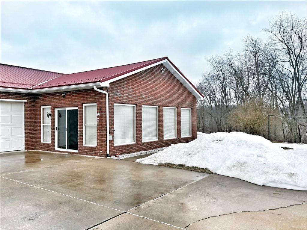 187 Wolf Run Road Freedom, PA 15042 - Photo 3 of 33 Gallery Image 3