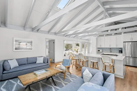 115 Isle Of Wight Road, East Hampton, NY 11937