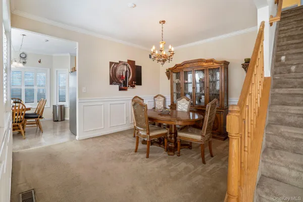 $560,000 | 24 Brookville Way, Manorville, NY 11949