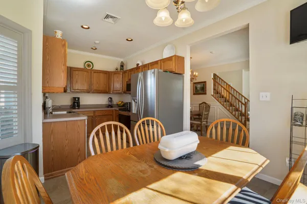 $560,000 | 24 Brookville Way, Manorville, NY 11949