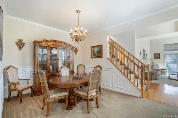 $560,000 | 24 Brookville Way, Manorville, NY 11949