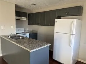 $950 | 6301 Calhoun Road, Unit 3, Houston, TX 77021