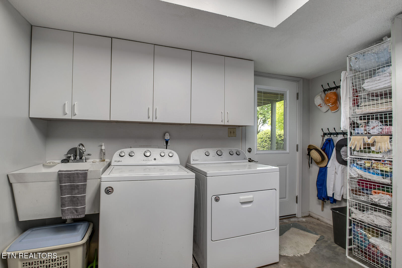 242 Chatuga Way Loudon, TN 37774 - Photo 47 of 60 47_242 Chatuga Way_Laundry