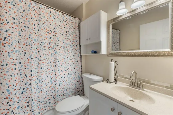 $2,000 | 615 Juniper Way, Tavares, FL 32778