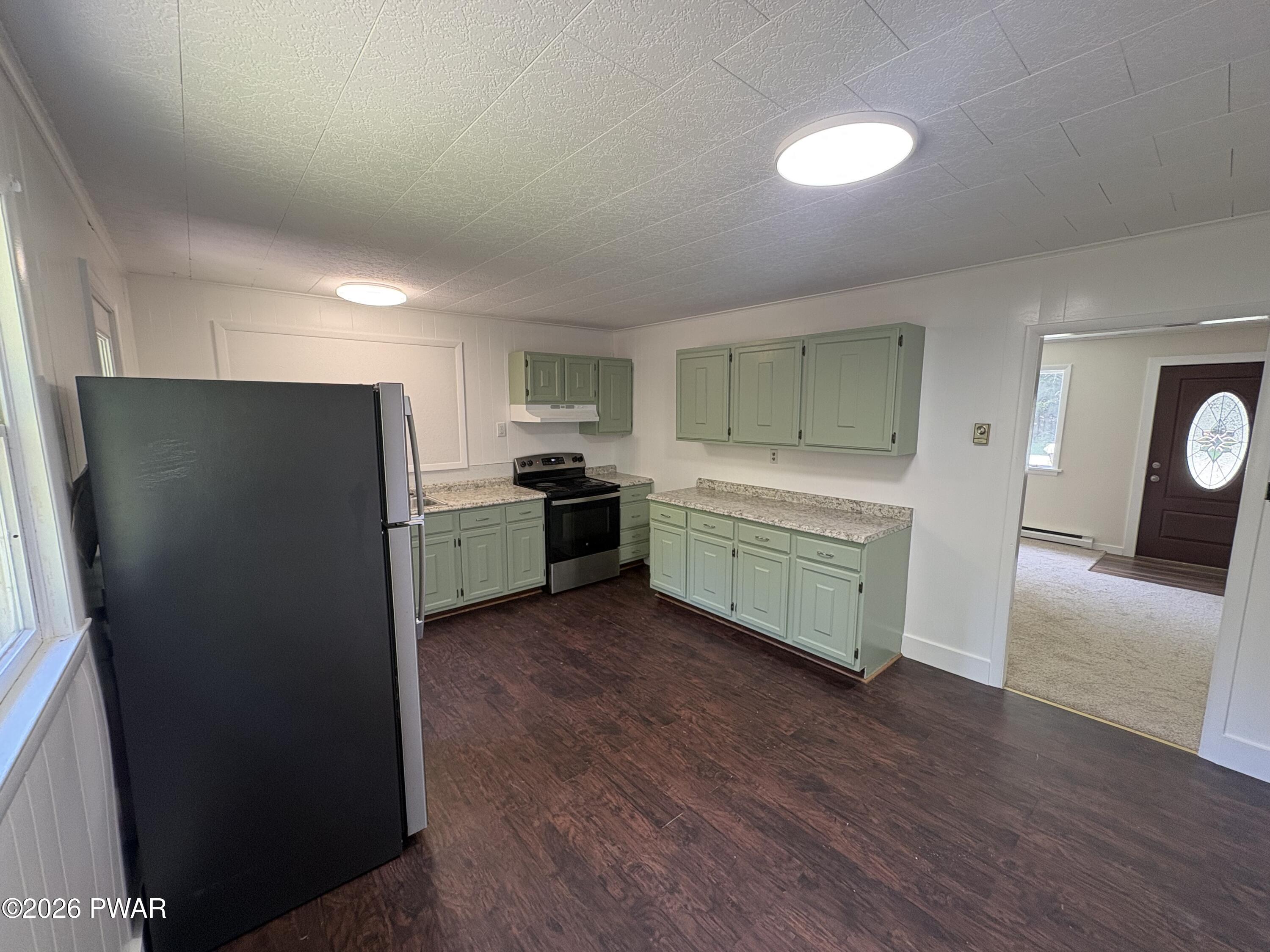 198 Shiny Mountain Road Greentown, PA 18426 - Photo 5 of 17