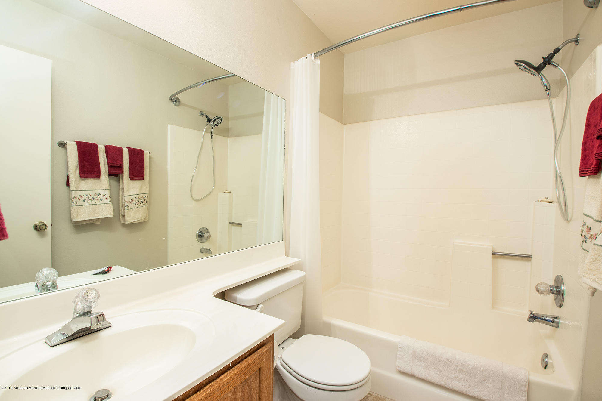 4211 East Spring Meadows Circle Flagstaff, AZ 86004 - Photo 17 of 21 17_Guest Bathroom