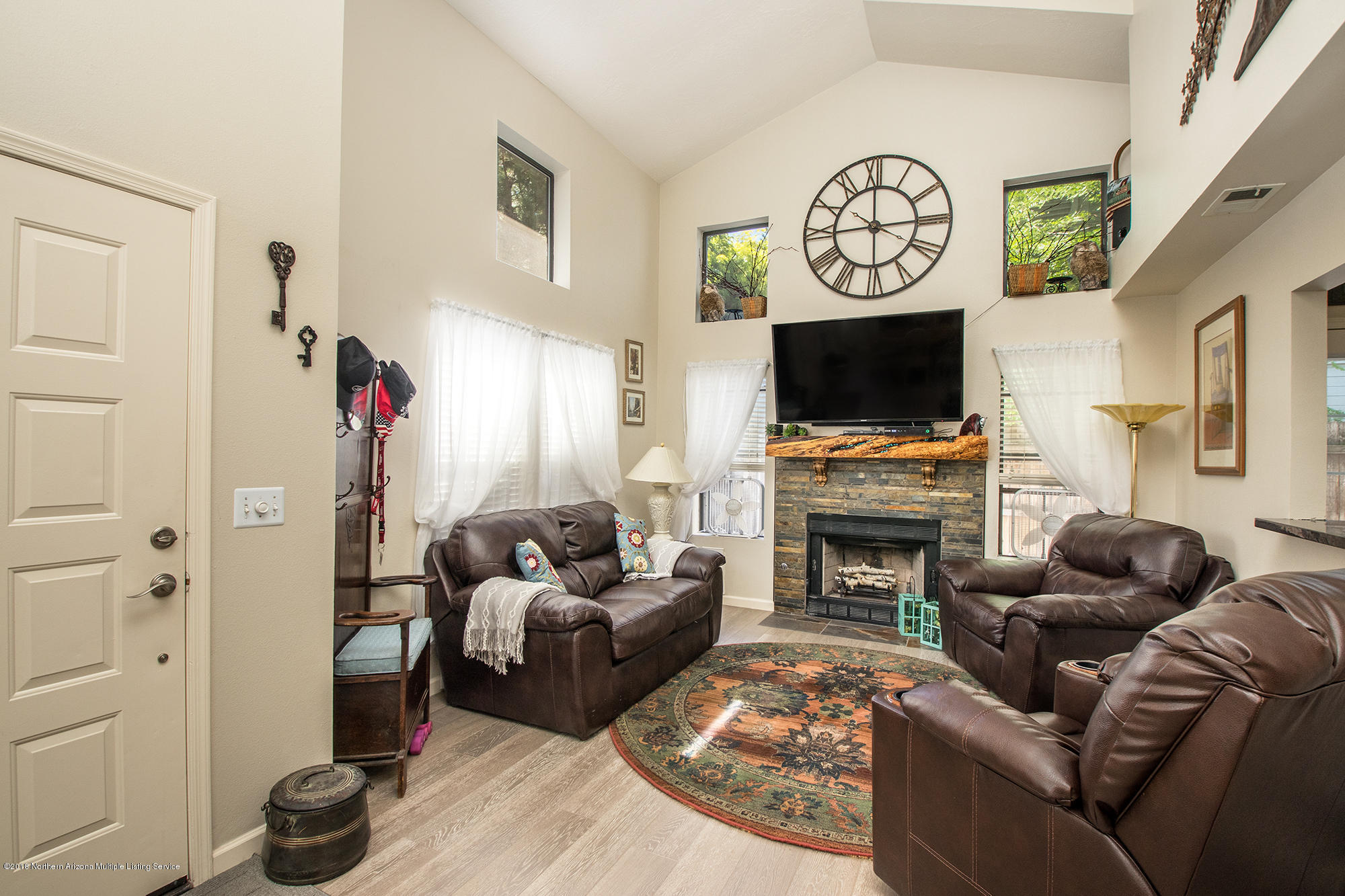 4211 East Spring Meadows Circle Flagstaff, AZ 86004 - Photo 4 of 21 04_Living Room2
