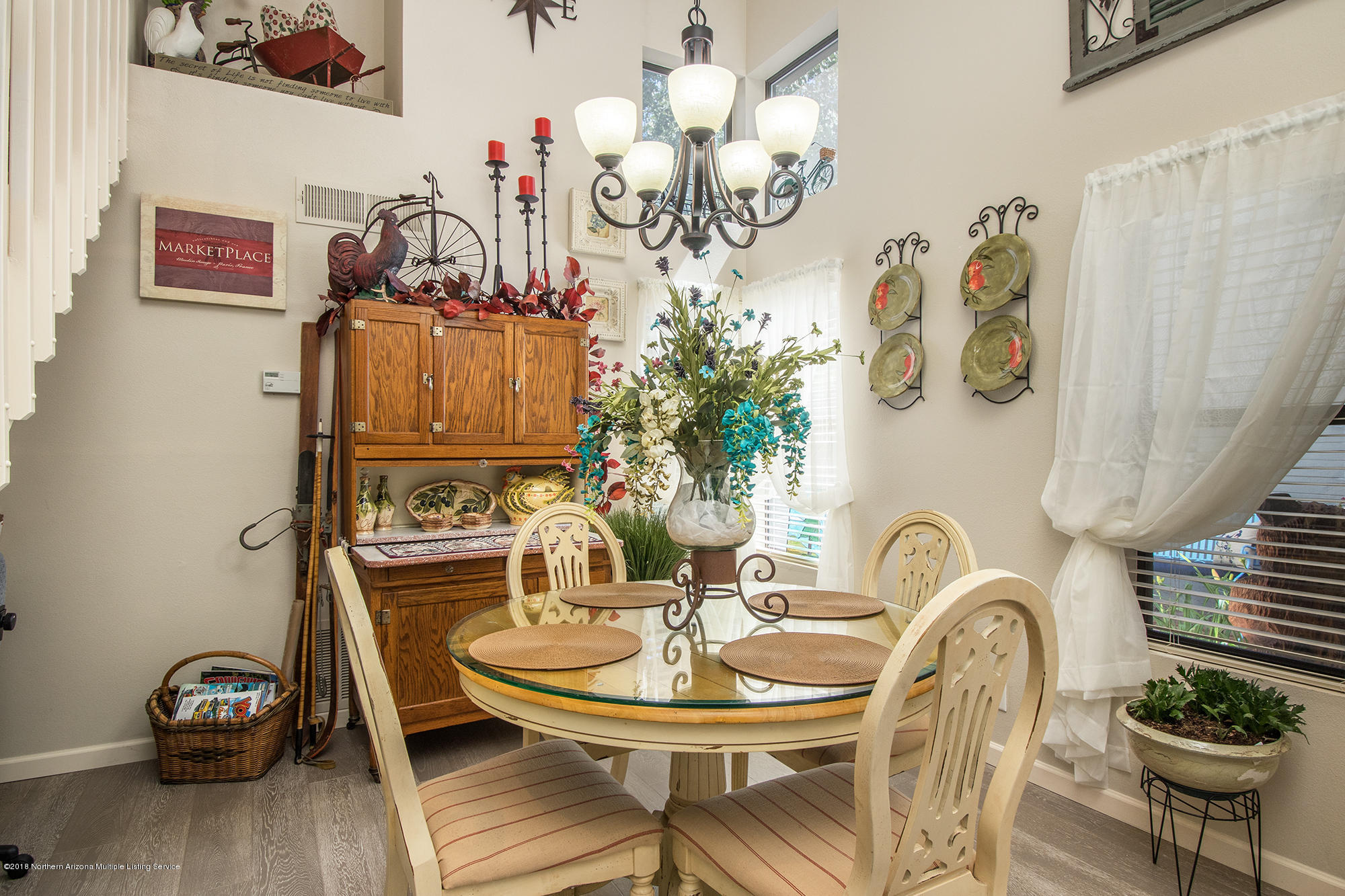 4211 East Spring Meadows Circle Flagstaff, AZ 86004 - Photo 7 of 21 07_Dining Area2