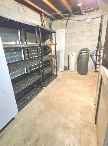 $299,900 | 8081 East Arthur Road, Hesperia, MI 49421