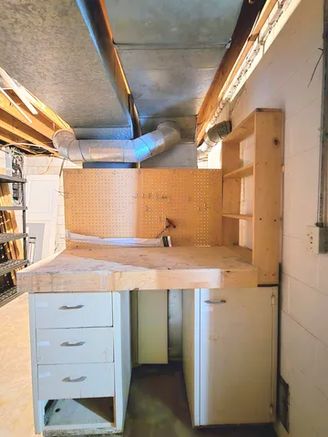 $299,900 | 8081 East Arthur Road, Hesperia, MI 49421