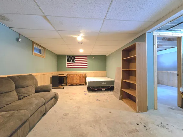 $299,900 | 8081 East Arthur Road, Hesperia, MI 49421