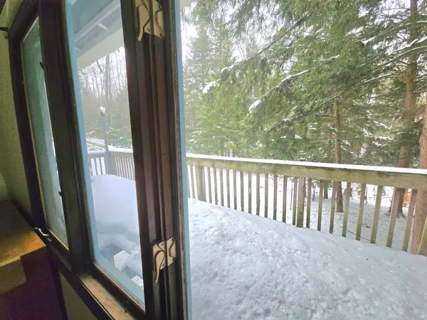 $299,900 | 8081 East Arthur Road, Hesperia, MI 49421