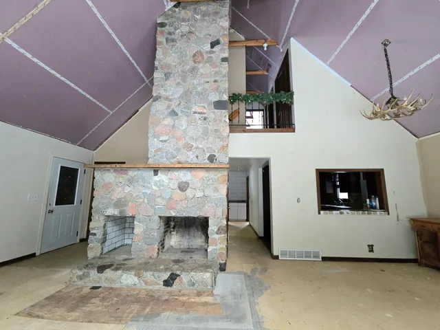 $299,900 | 8081 East Arthur Road, Hesperia, MI 49421