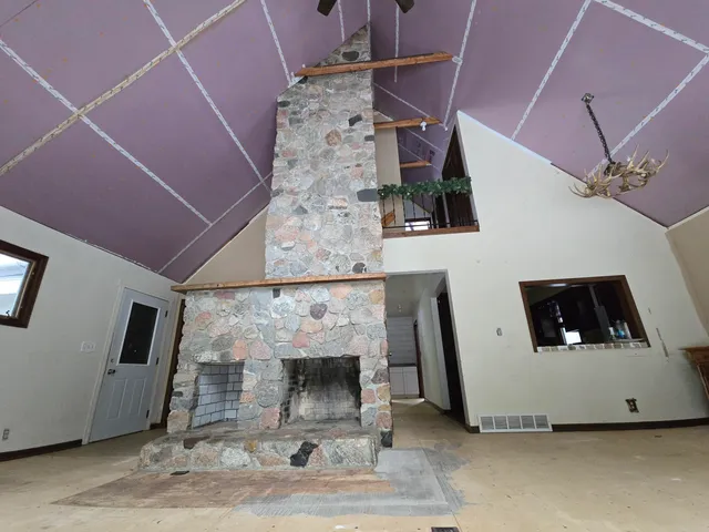 $299,900 | 8081 East Arthur Road, Hesperia, MI 49421