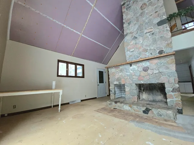 $299,900 | 8081 East Arthur Road, Hesperia, MI 49421