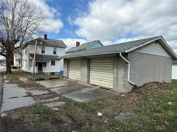 $74,999 | 1613 Hanna Street, New Castle, PA 16102