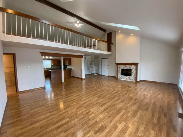 $354,894 | 5050 Spinnaker Lane, Unit F, Crown Point, IN 46307