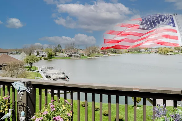 $354,894 | 5050 Spinnaker Lane, Unit F, Crown Point, IN 46307