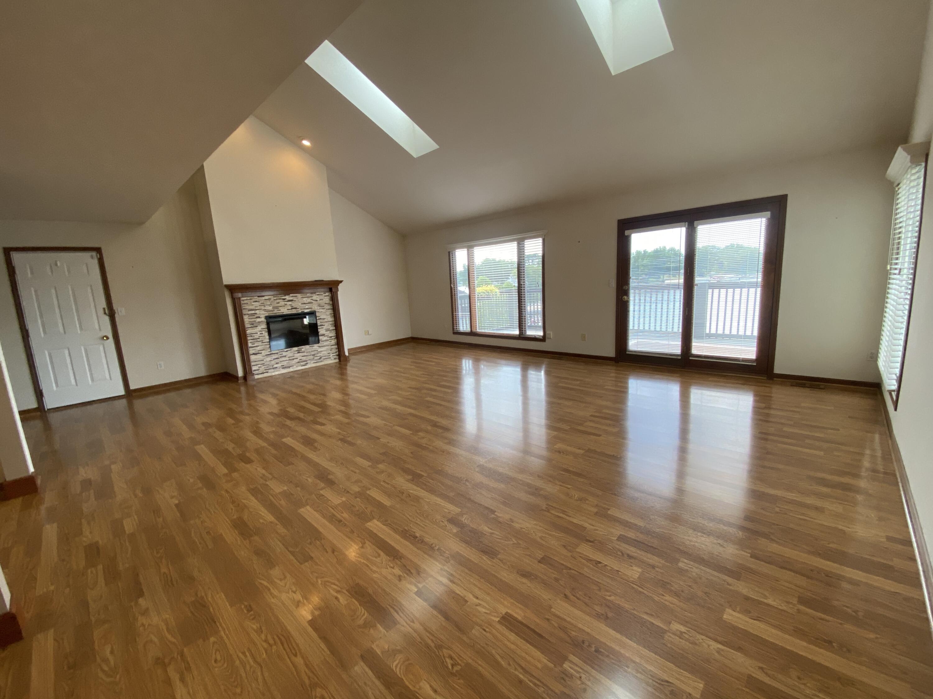 5050 Spinnaker Lane, Unit F Crown Point, IN 46307 - Photo 4 of 98 3000x2250