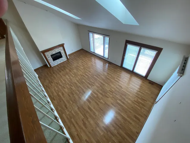 $354,894 | 5050 Spinnaker Lane, Unit F, Crown Point, IN 46307