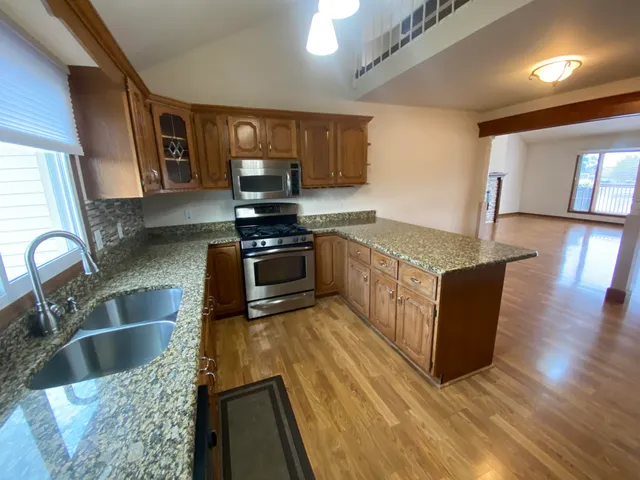 $354,894 | 5050 Spinnaker Lane, Unit F, Crown Point, IN 46307