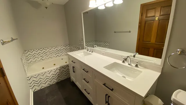 $354,894 | 5050 Spinnaker Lane, Unit F, Crown Point, IN 46307