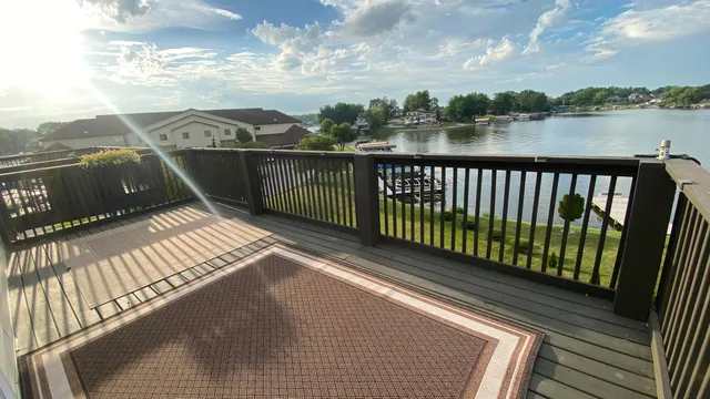 $354,894 | 5050 Spinnaker Lane, Unit F, Crown Point, IN 46307