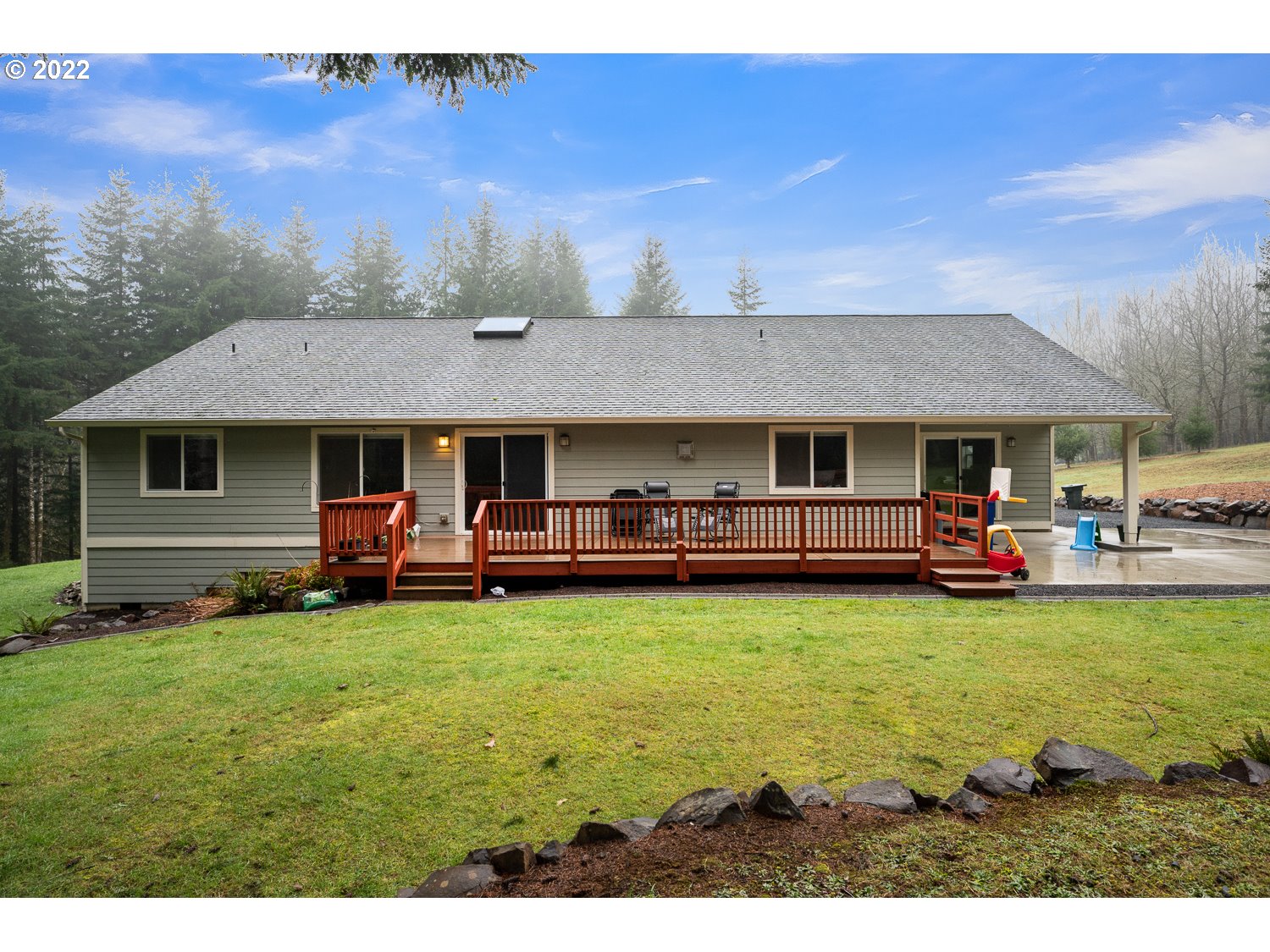 686 Eufaula Heights Road Longview, WA 98632 - Photo 25 of 29 a view of a house with backyard porch and furniture