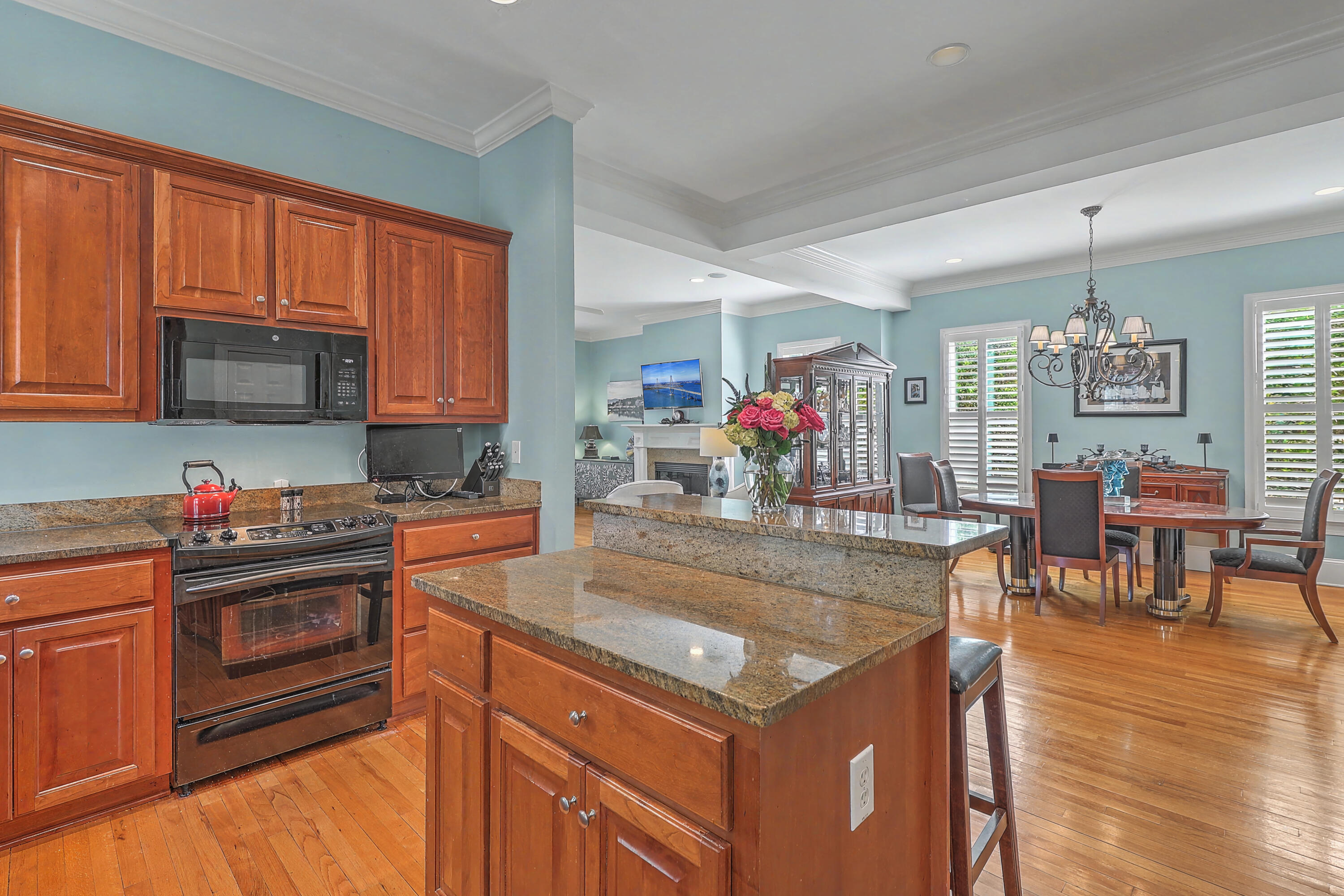 129 Jakes Lane Mount Pleasant, SC 29464 - Photo 11 of 42 07_0W7A3835_36_37_38_39_40_41