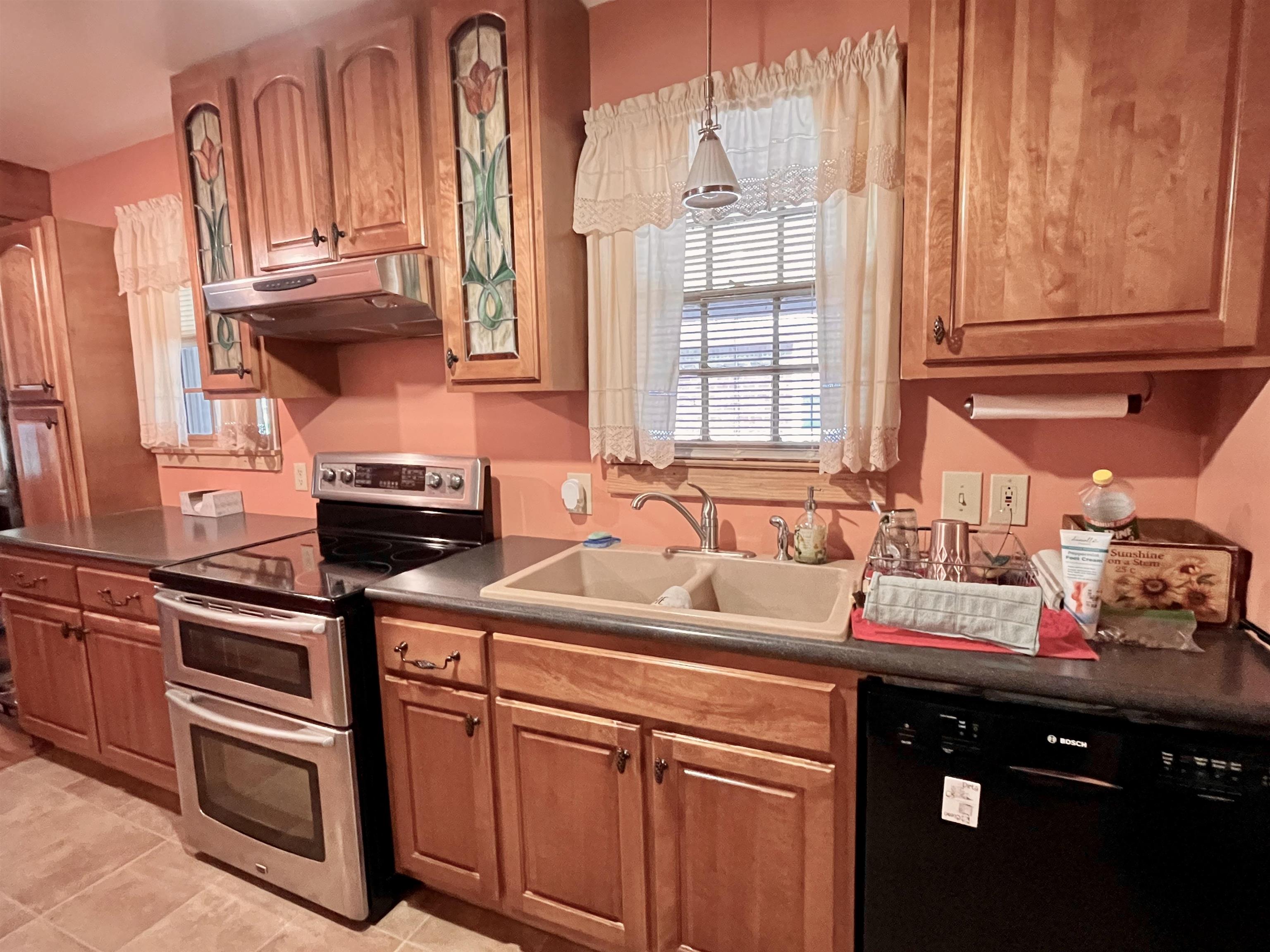 714 Moss Road Memphis, TN 38117 - Photo 3 of 21 Gallery Image 3