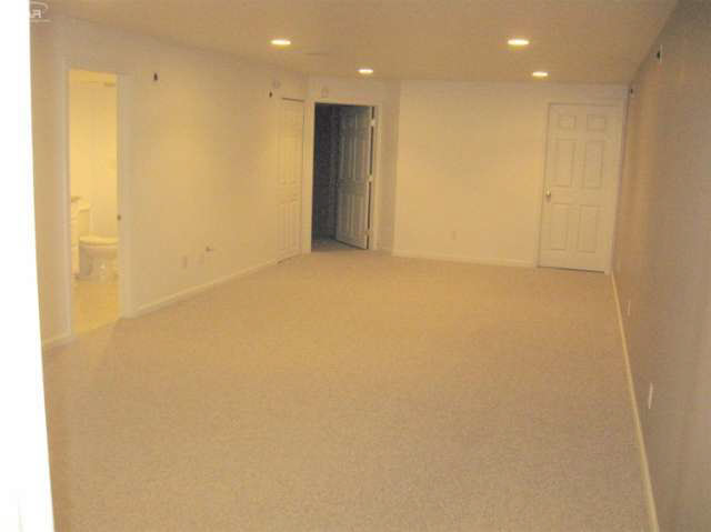7469 Lennon Road Swartz Creek, MI 48473 - Photo 18 of 26 21166757-17.JPG