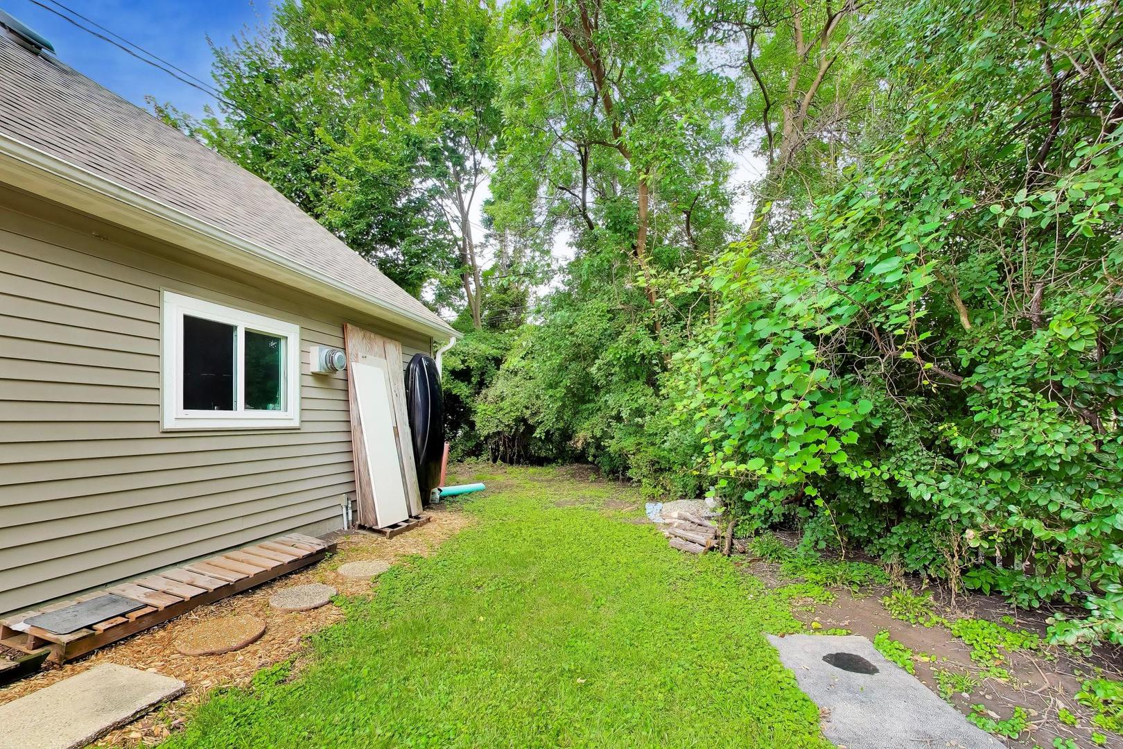 466 Ridgeland Avenue Elmhurst, IL 60126 - Photo 25 of 34 Gallery Image 25