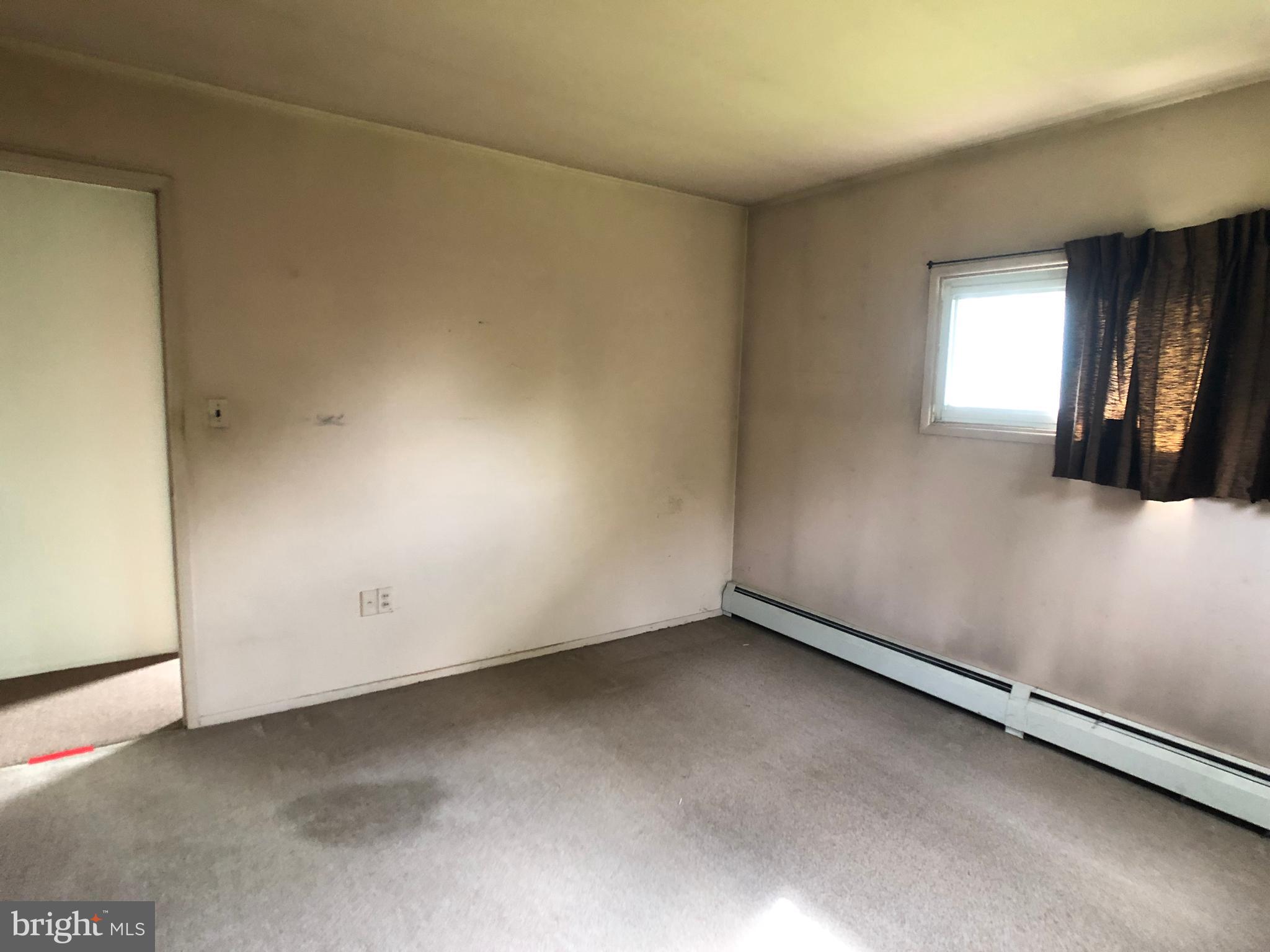 71 Balsam Road Levittown, PA 19057 - Photo 6 of 10 Gallery Image 6