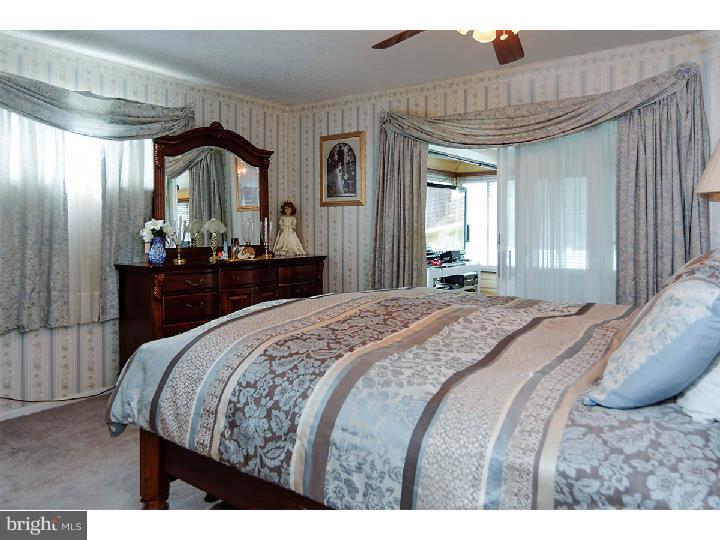 1715 Pin Oak Road Williamstown, NJ 08094 - Photo 17 of 25 Gallery Image 17