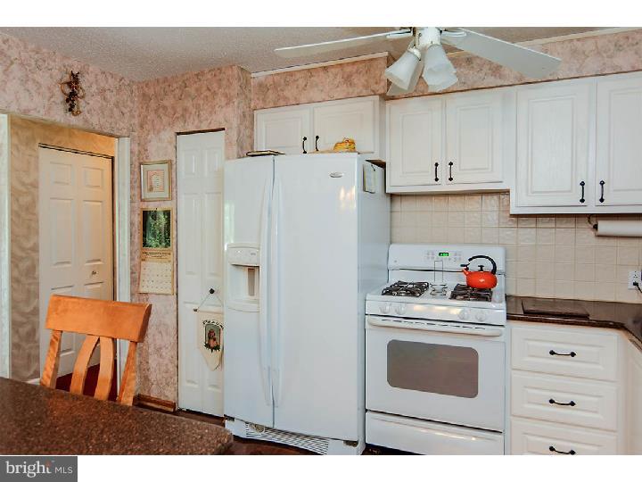1715 Pin Oak Road Williamstown, NJ 08094 - Photo 9 of 25 Gallery Image 9