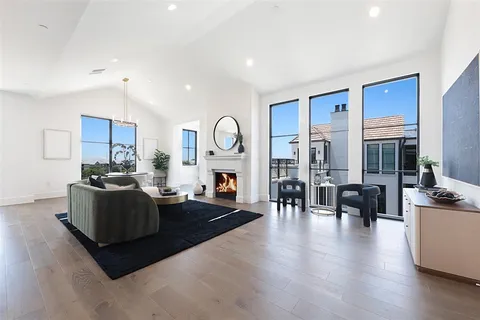 $1,065,720 | 5270 Town And Country Boulevard, Unit 311, Frisco, TX 75034