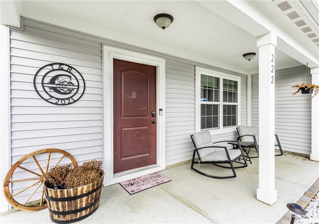 222 Rambling Road Greenfield, IN 46140 - Photo 4 of 37
