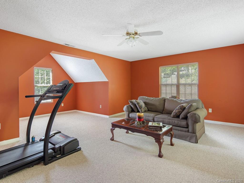 34 Fox Ridge Drive Fletcher, NC 28732 - Photo 26 of 34 Gallery Image 26