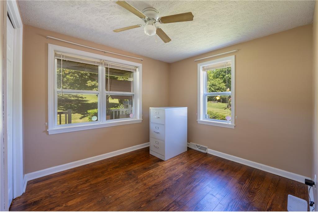 1420 Bethel Church Road Latrobe, PA 15650 - Photo 21 of 34
