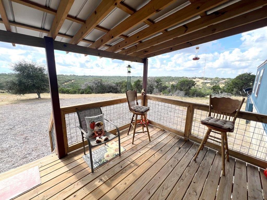 140 Teague Road Kerrville, TX 78028 - Photo 6 of 44