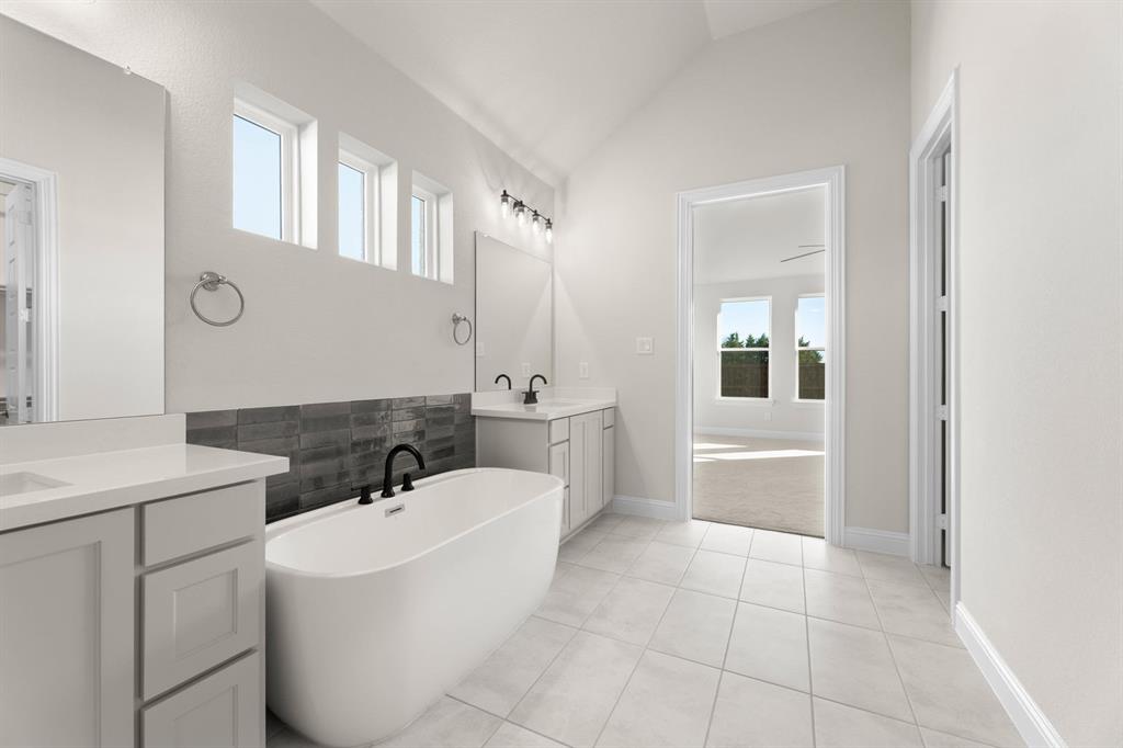 4802 Timberdrift Street Midlothian, TX 76065 - Photo 20 of 33 4802 Timberdrift-Primary Suite-3