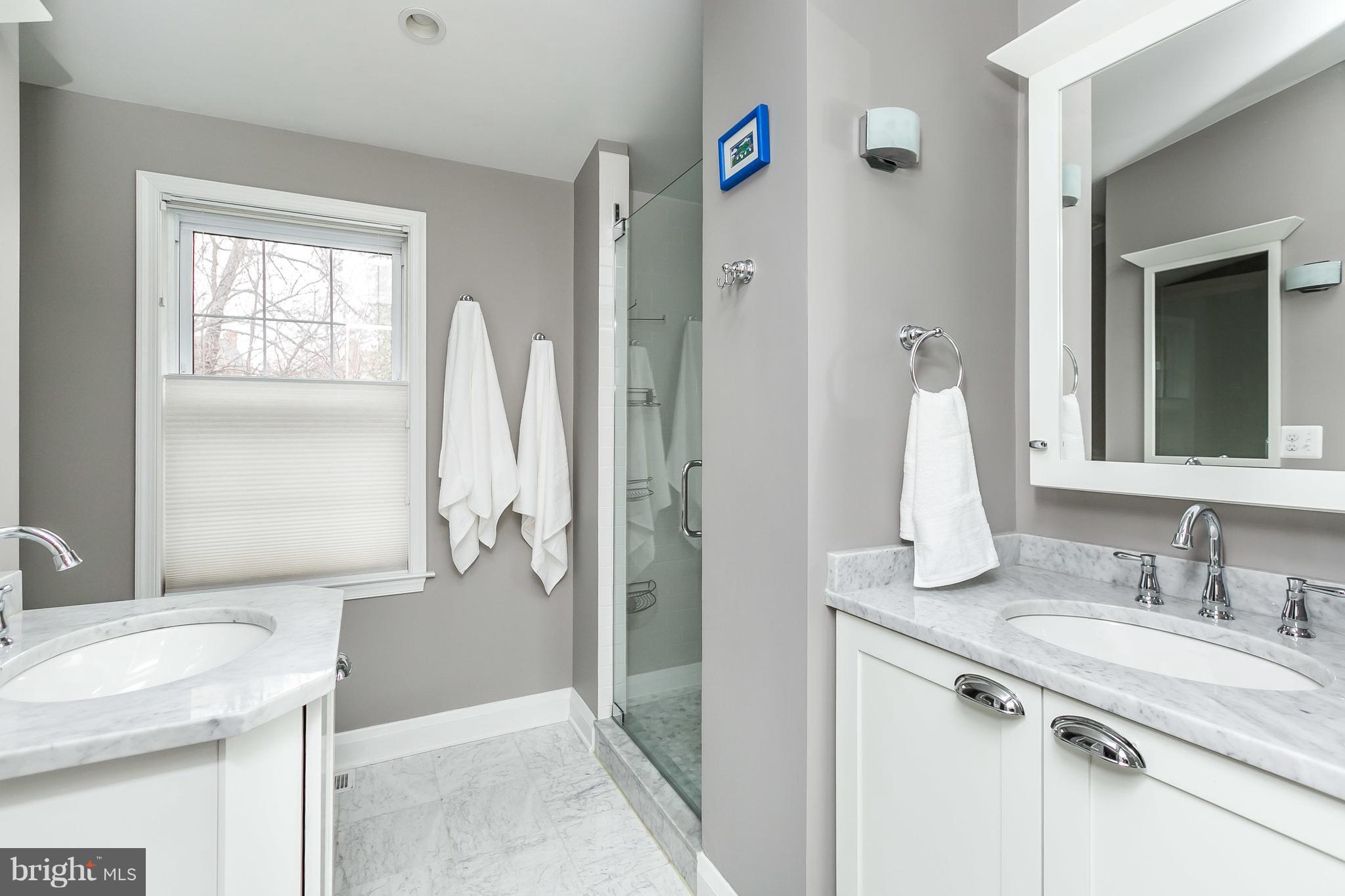605 Round Oak Road Baltimore, MD 21204 - Photo 12 of 25 Bath (Master)