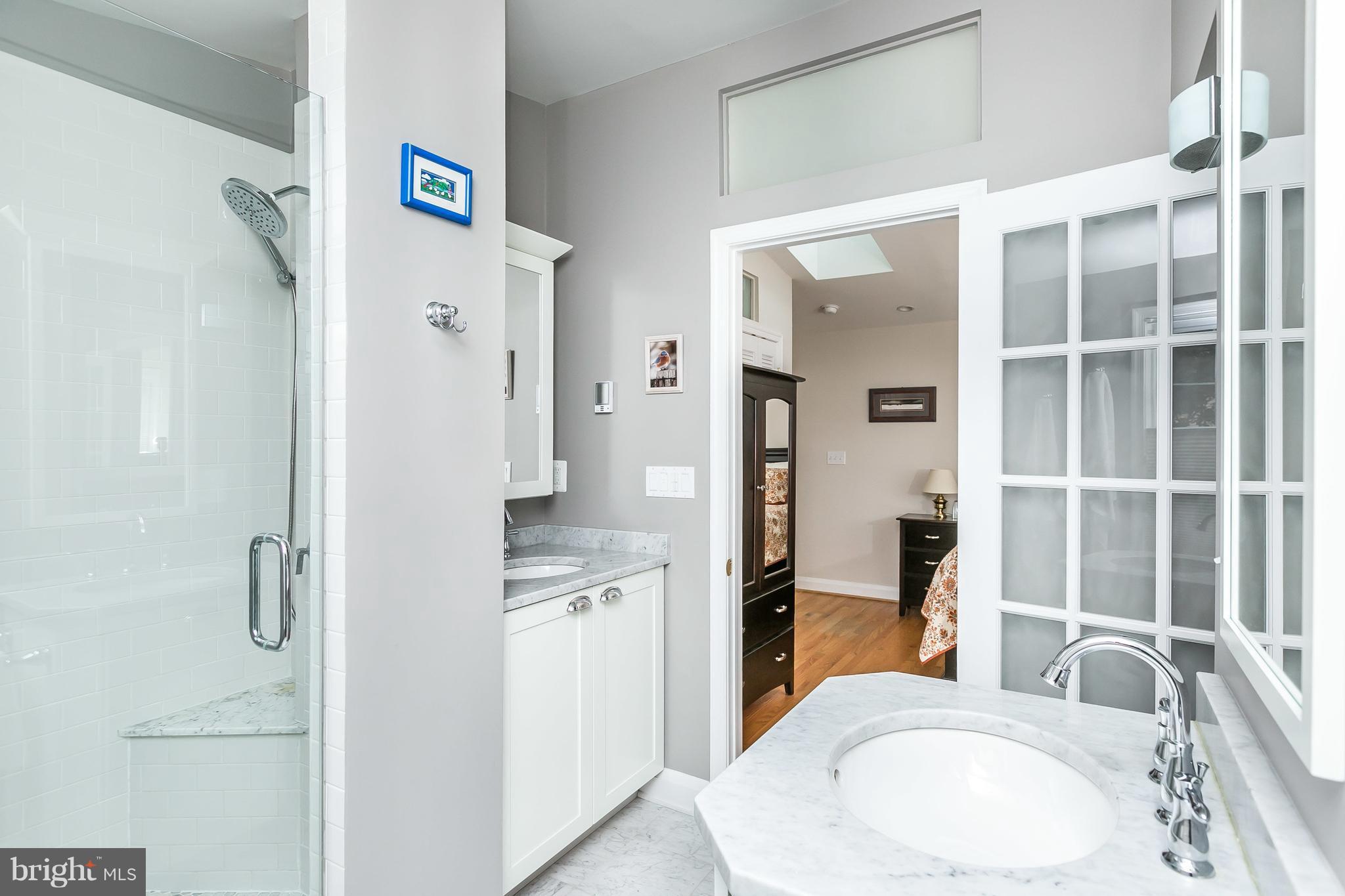 605 Round Oak Road Baltimore, MD 21204 - Photo 13 of 25 Bath (Master)
