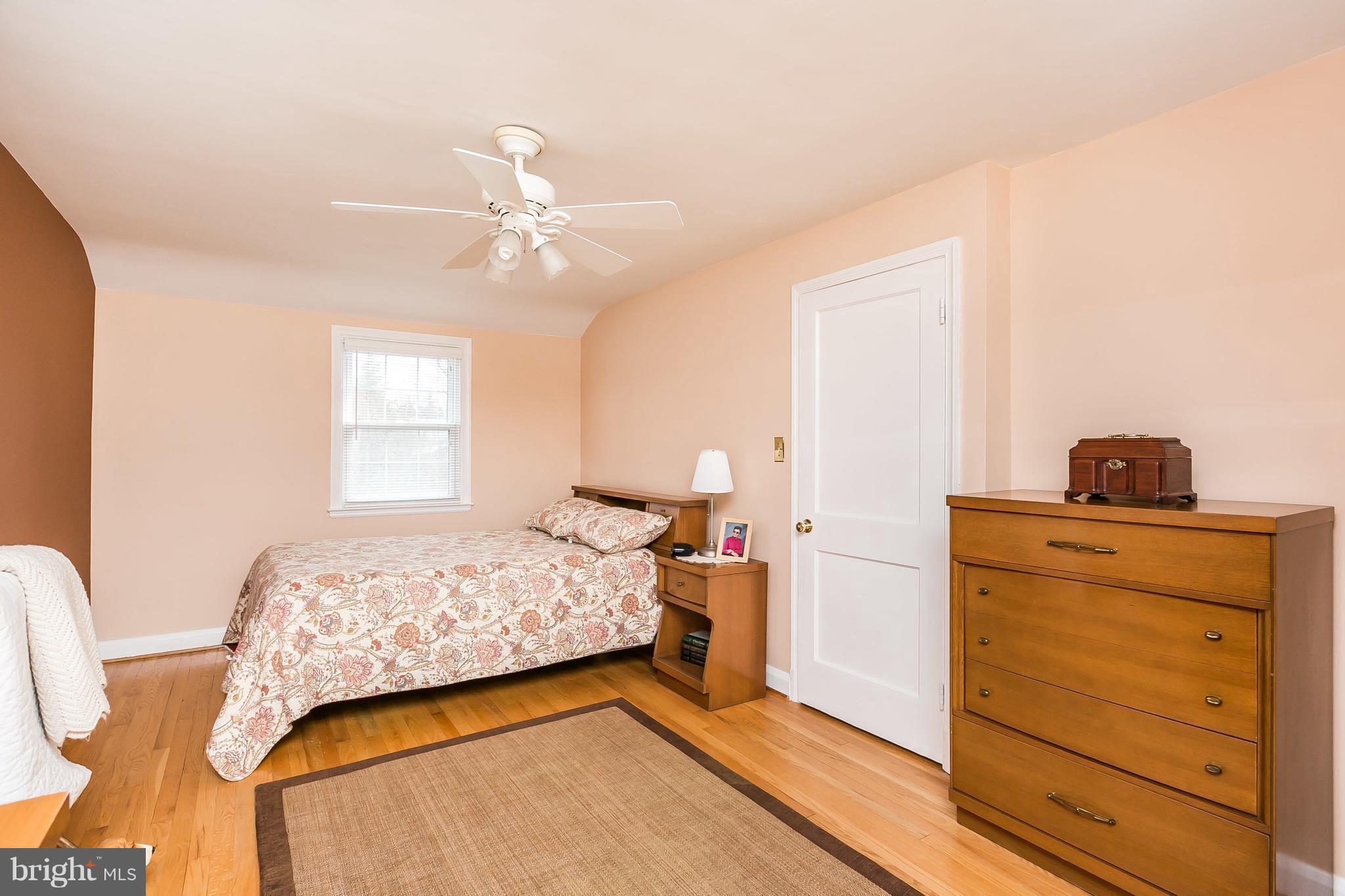 605 Round Oak Road Baltimore, MD 21204 - Photo 15 of 25 Bedroom