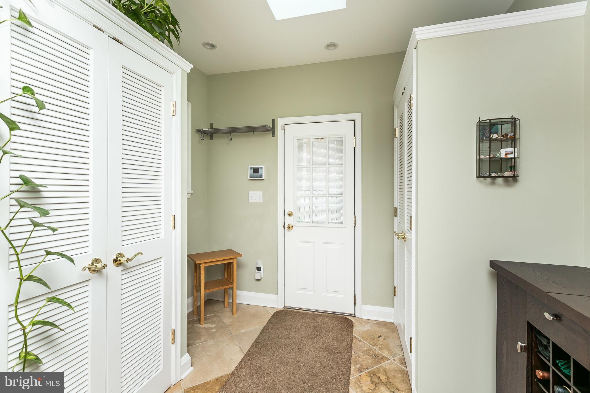 605 Round Oak Road Baltimore, MD 21204 - Photo 21 of 25 Interior (General)
