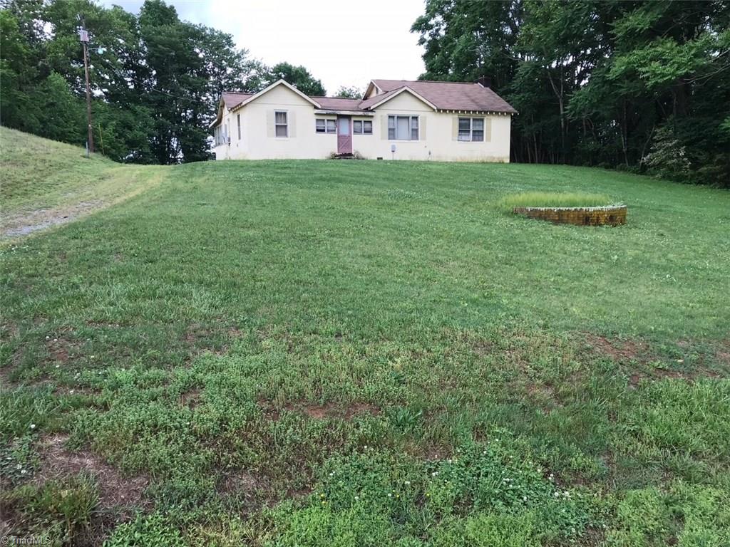 1664 Piney Grove Church Road Danbury, NC 27016 - Photo 2 of 15