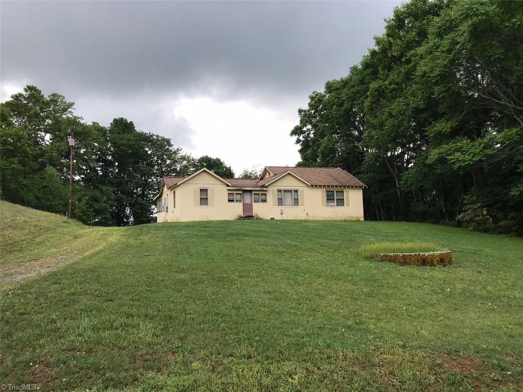 1664 Piney Grove Church Road Danbury, NC 27016 - Photo 3 of 15