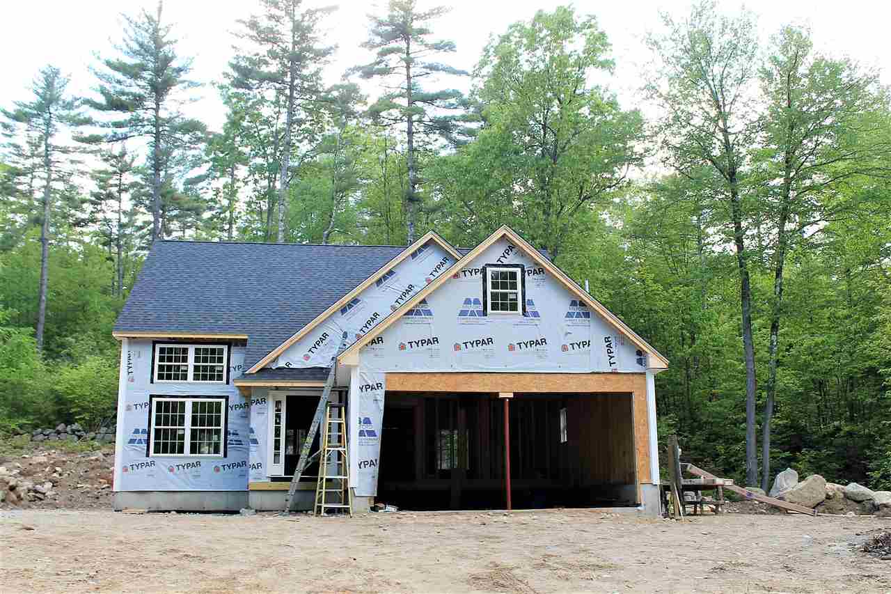 279 Mile Slip Road Milford, NH 03055 - Photo 2 of 9