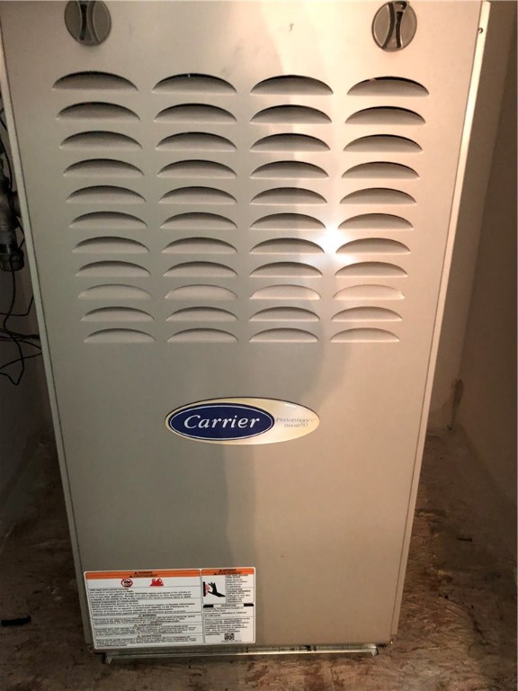 121 Ansleys Way Kyle, TX 78640 - Photo 16 of 39 16 SEER efficiency HVAC